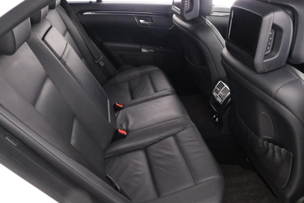 MERCEDES-BENZ S 2009