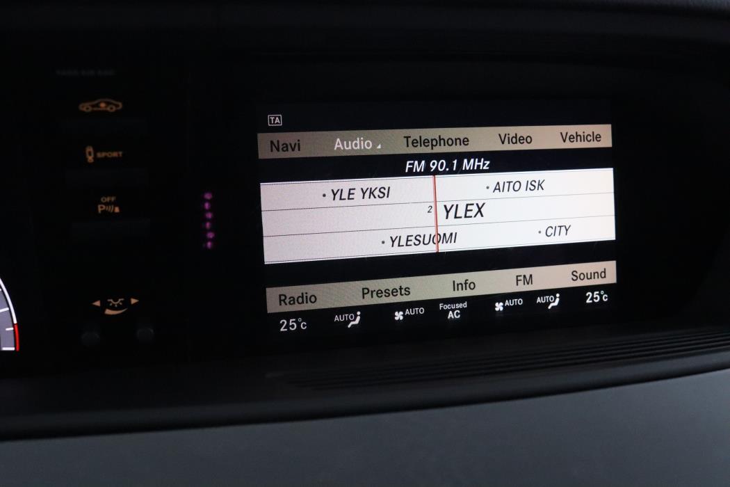 MERCEDES-BENZ S 2009