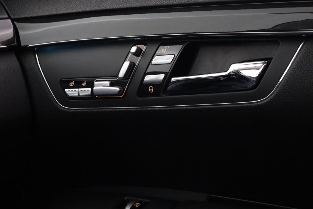 MERCEDES-BENZ S 2009