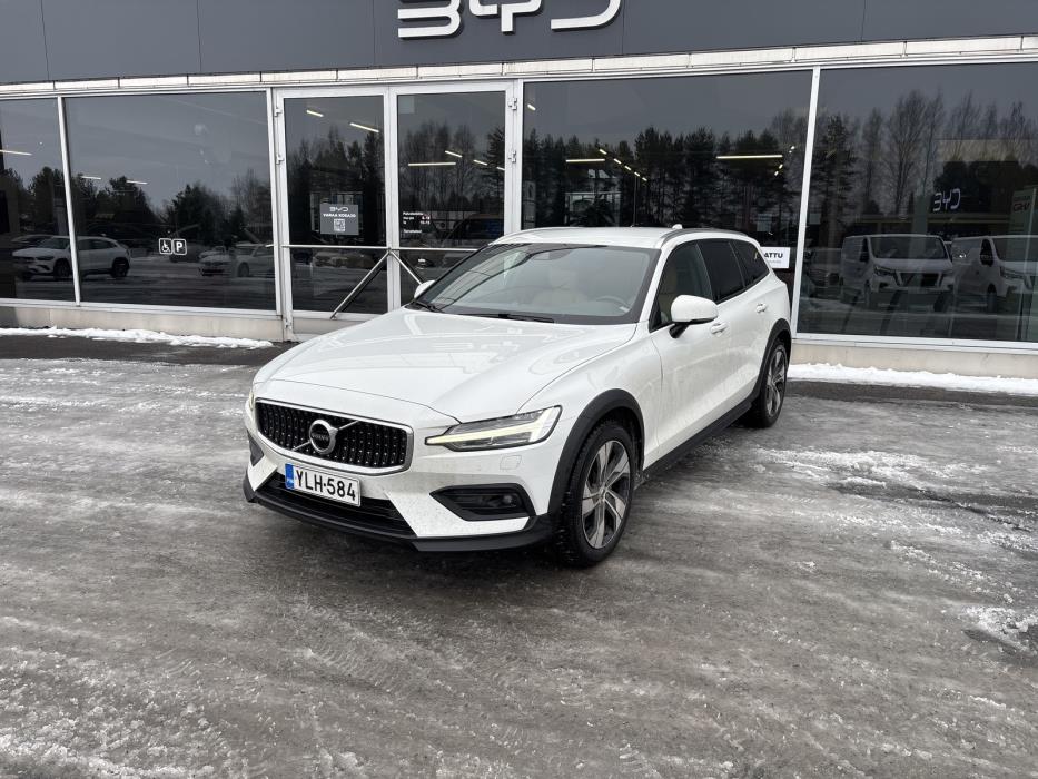 VOLVO V60 Cross Country 2019
