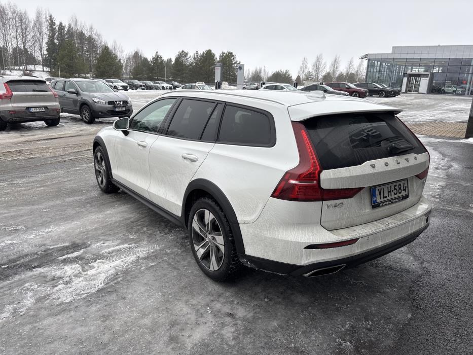 VOLVO V60 Cross Country 2019