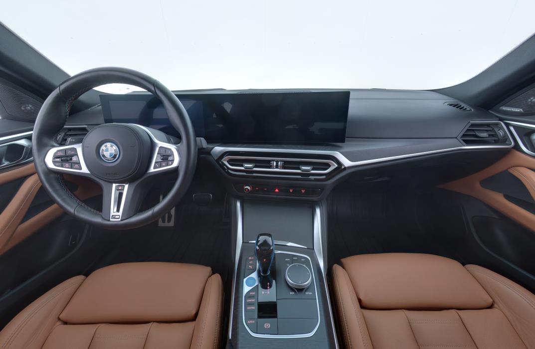 BMW i4 2023
