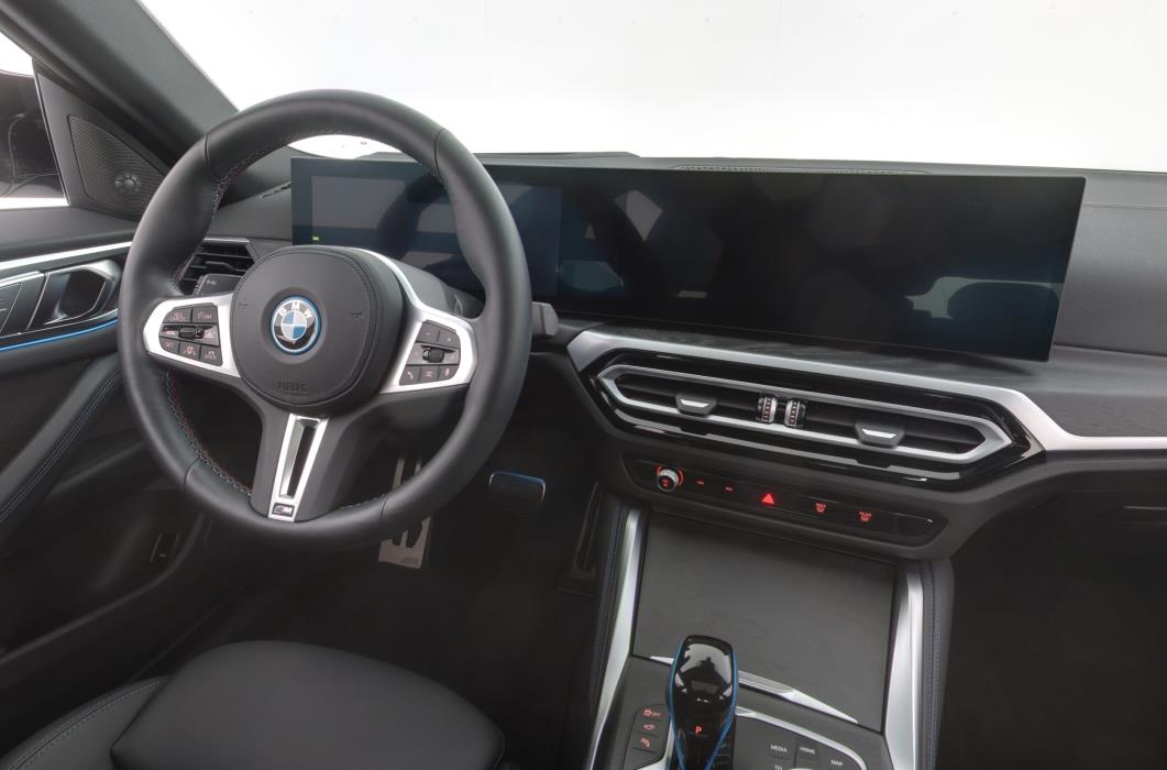 BMW i4 2023