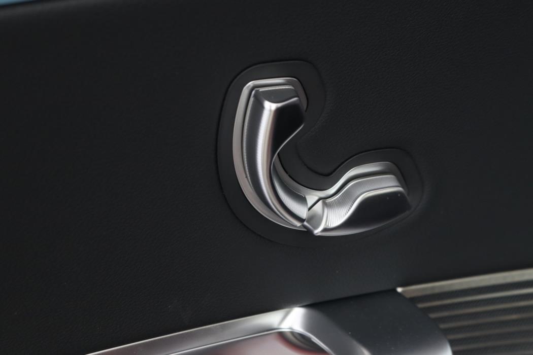 MERCEDES-BENZ GLC 2026