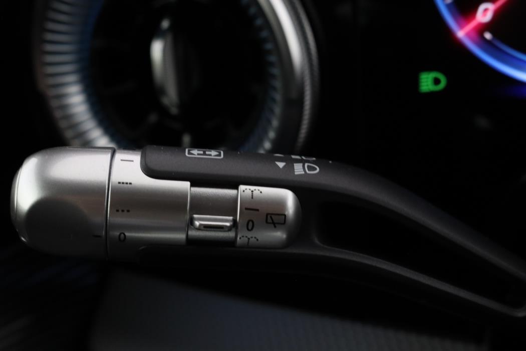 MERCEDES-BENZ GLC 2026