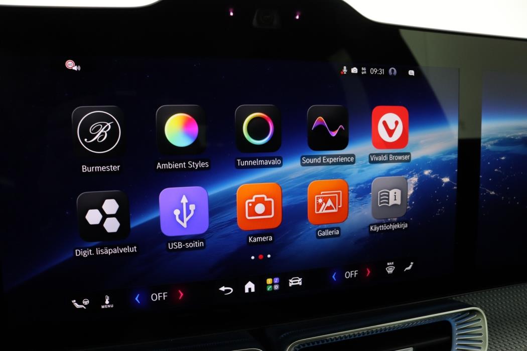 MERCEDES-BENZ GLC 2026