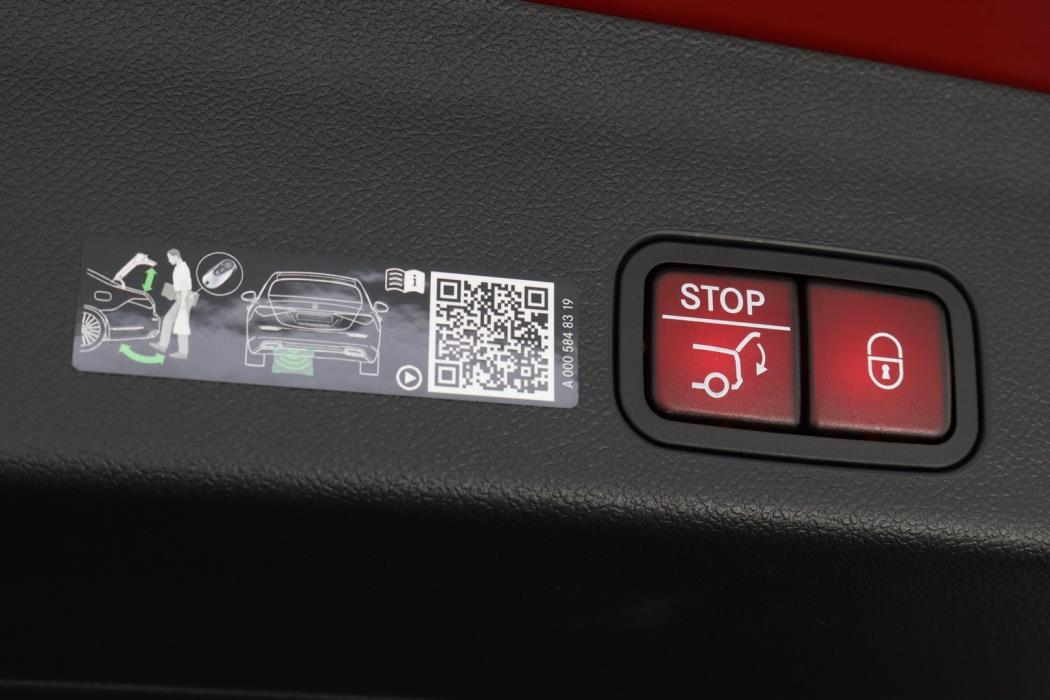 MERCEDES-BENZ GLC 2026