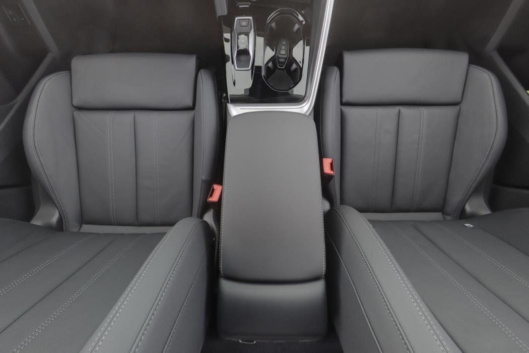 AUDI Q5 2026