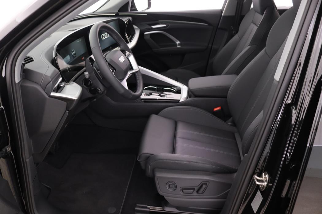 AUDI Q5 2026