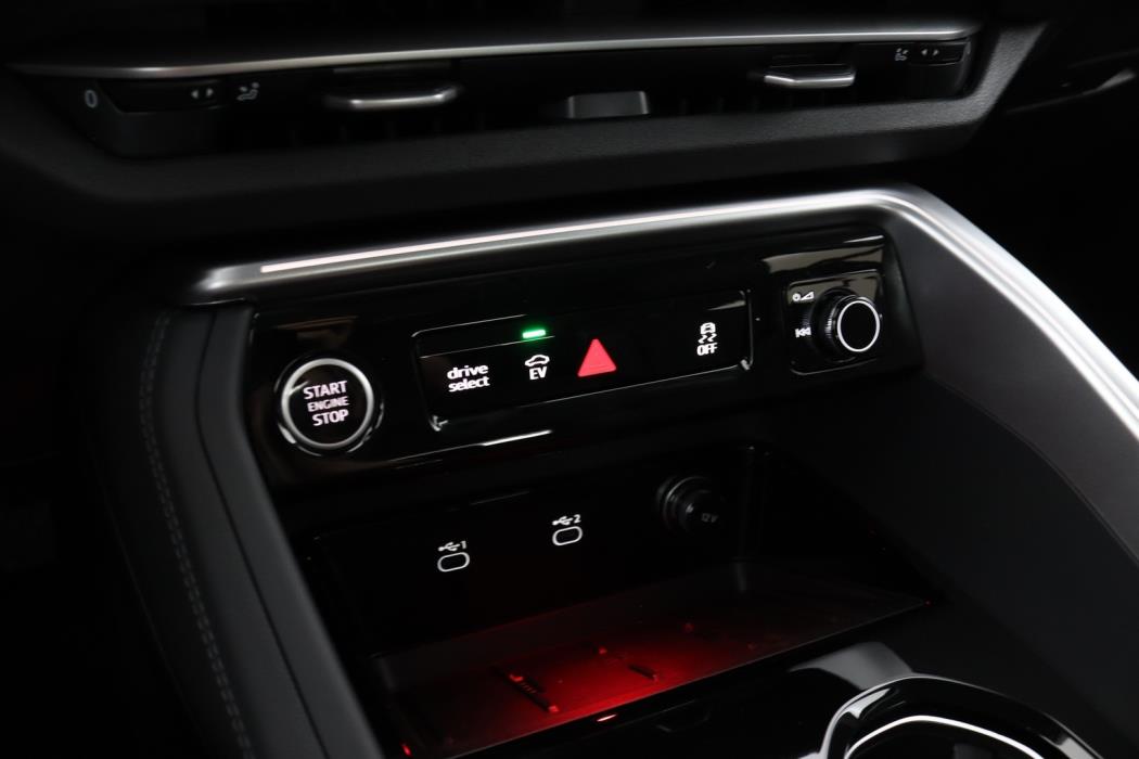 AUDI Q5 2026
