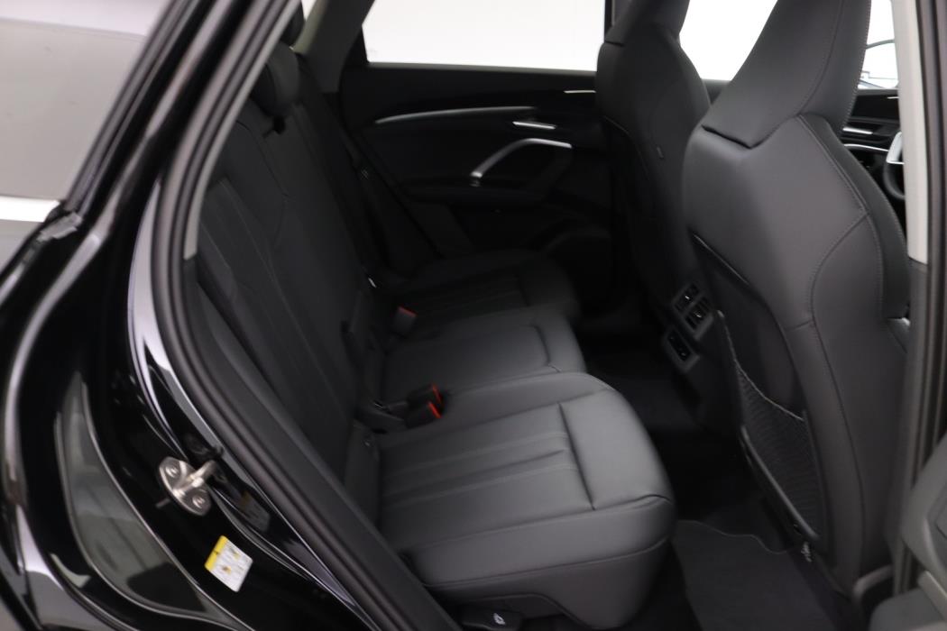 AUDI Q5 2026