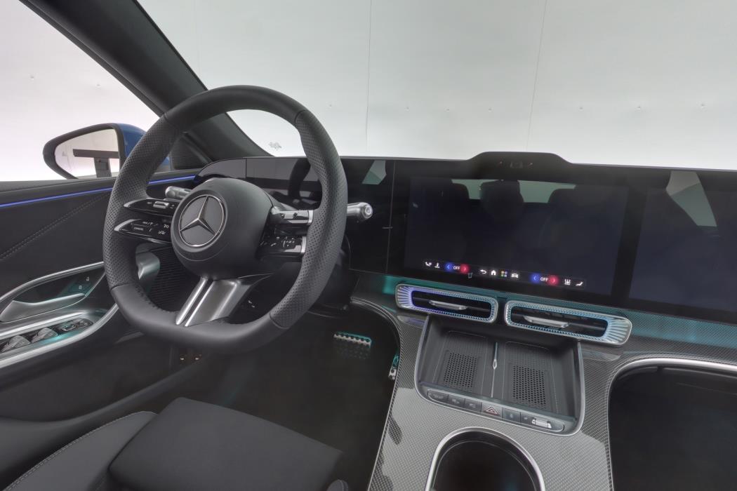 MERCEDES-BENZ C 2026
