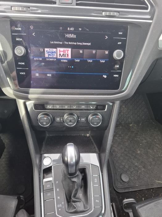 VOLKSWAGEN Tiguan 2020