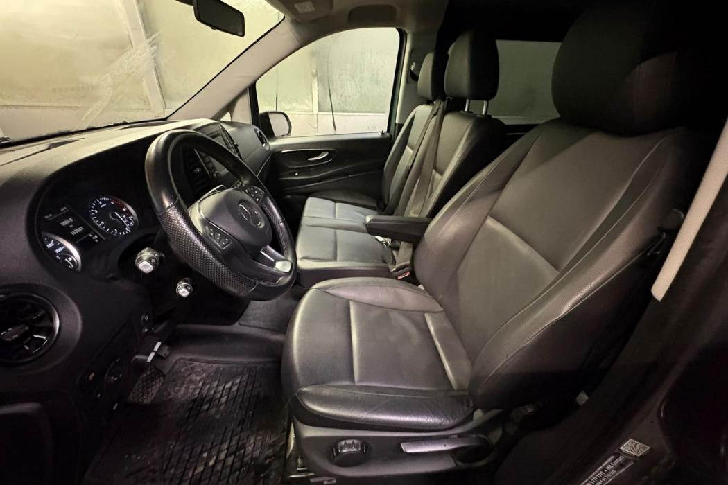 MERCEDES-BENZ Vito 2022