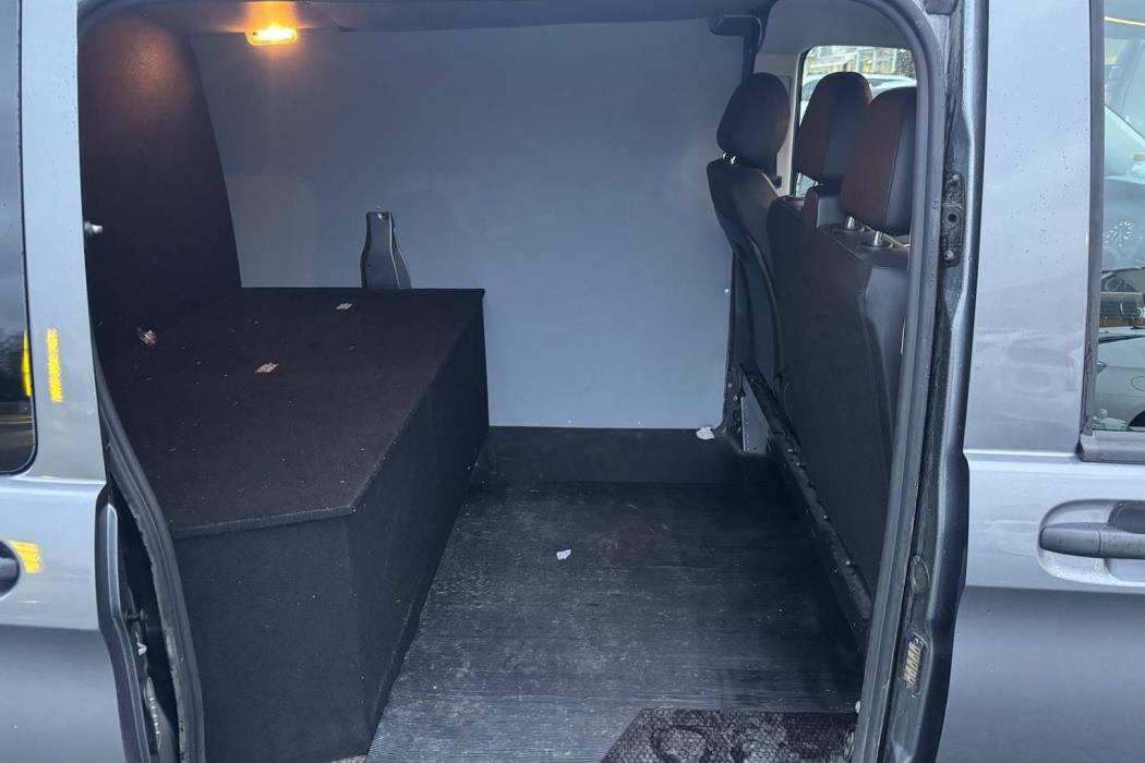 MERCEDES-BENZ Vito 2022