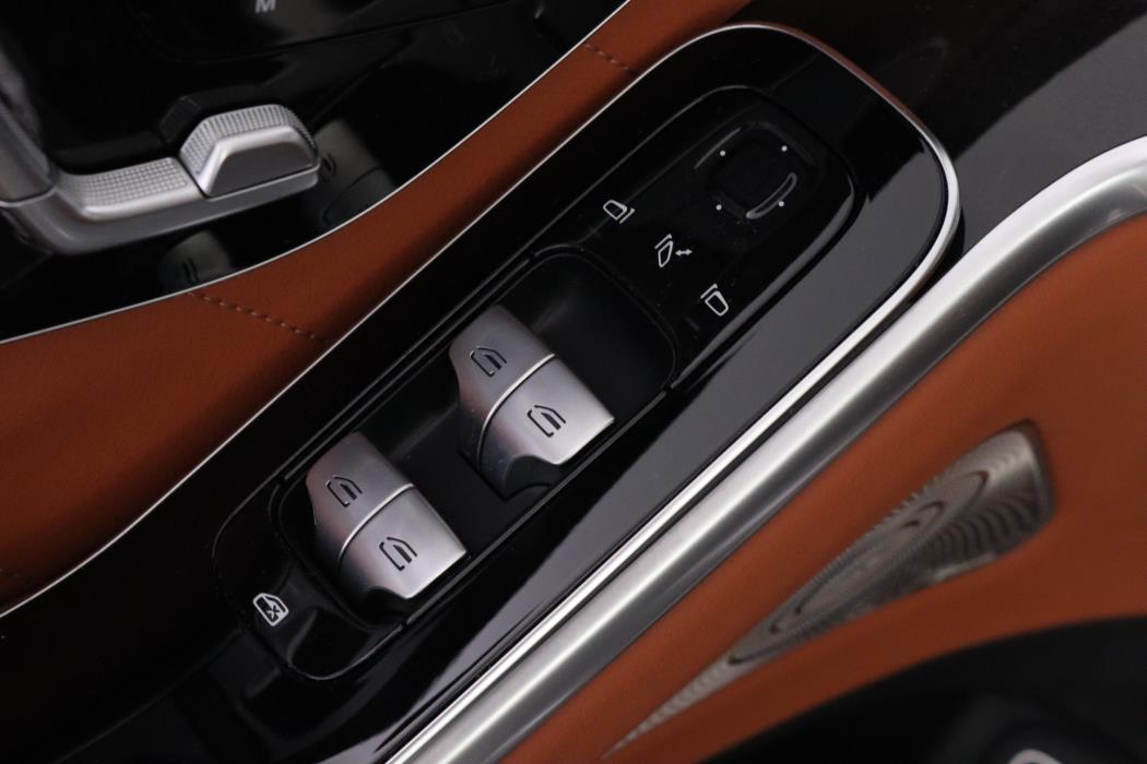 MERCEDES-BENZ S 2022