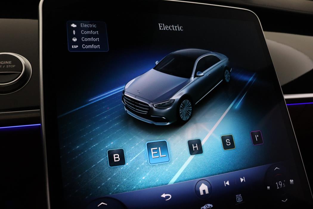 MERCEDES-BENZ S 2022