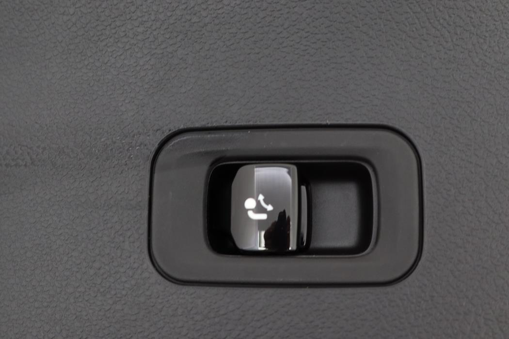 MERCEDES-BENZ CLA 2026