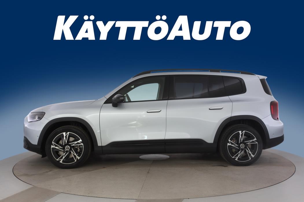 MERCEDES-BENZ GLB 2026