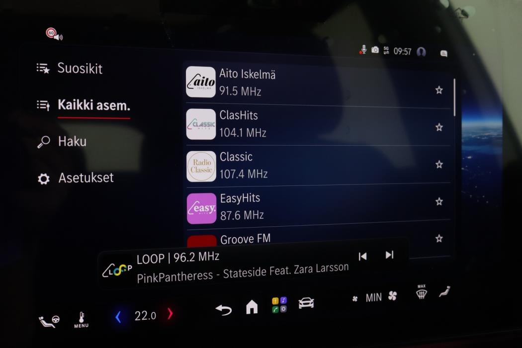 MERCEDES-BENZ GLB 2026