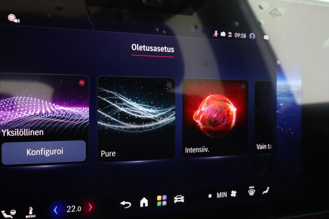 MERCEDES-BENZ GLB 2026