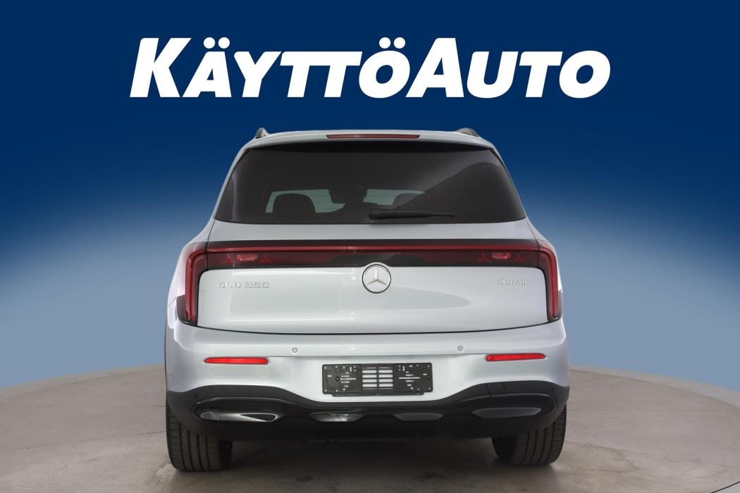 MERCEDES-BENZ GLB 2026