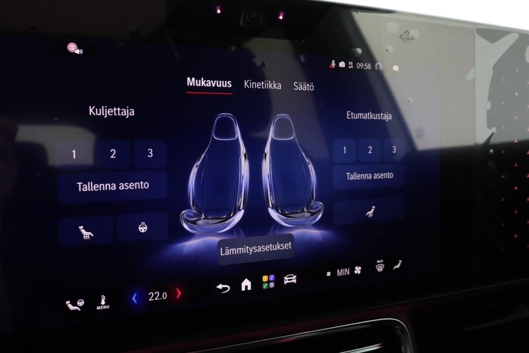 MERCEDES-BENZ GLB 2026