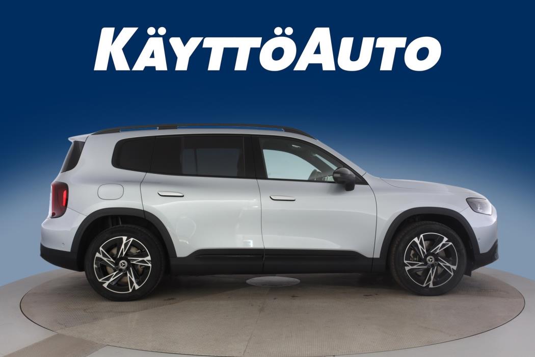 MERCEDES-BENZ GLB 2026