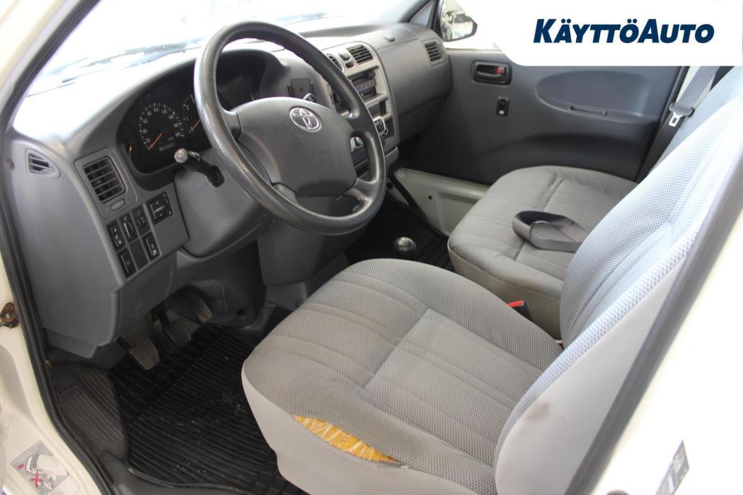 TOYOTA Hiace 2007