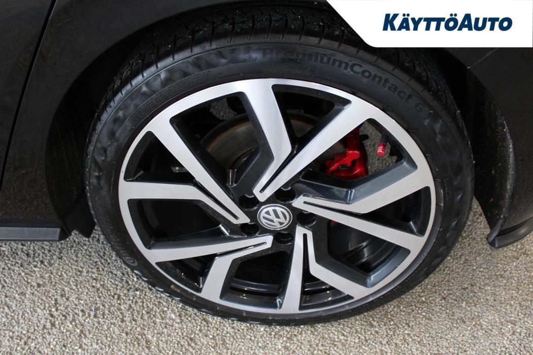 VOLKSWAGEN Polo 2019