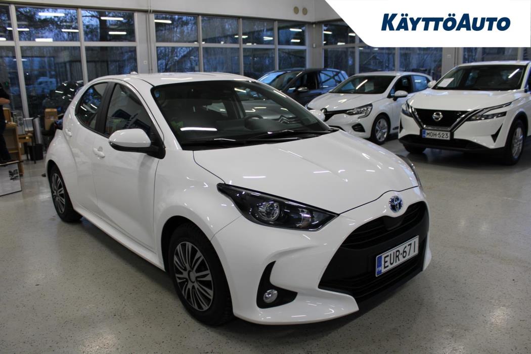 TOYOTA Yaris 2023
