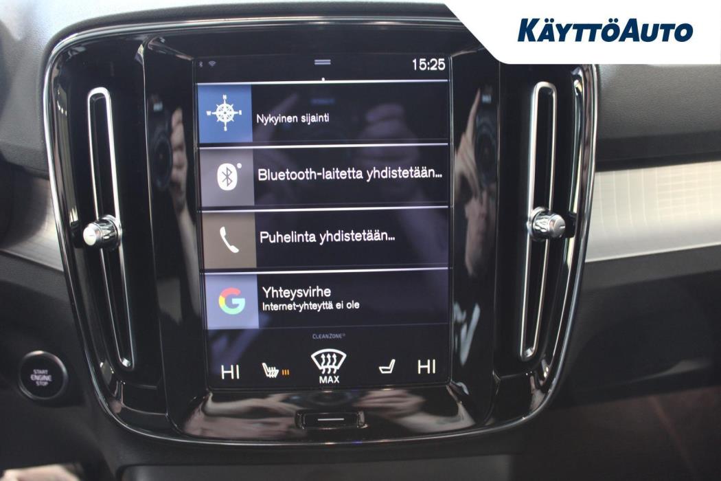 VOLVO XC40 2023