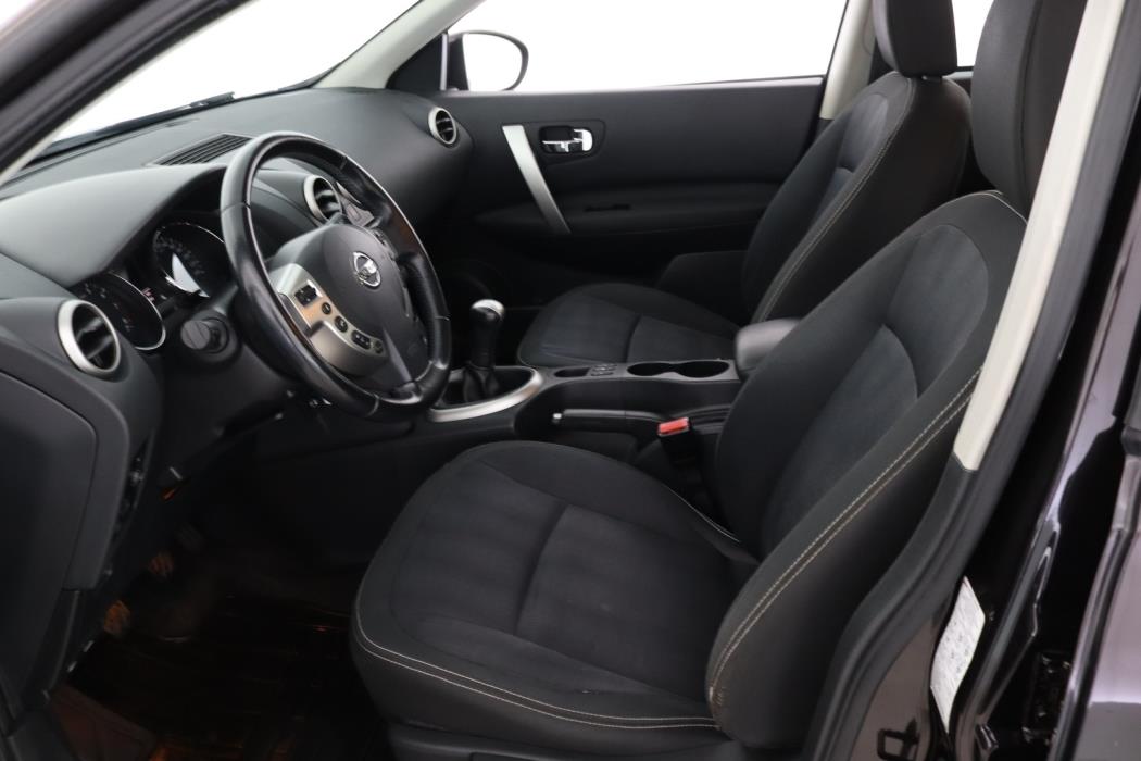 NISSAN Qashqai 2010