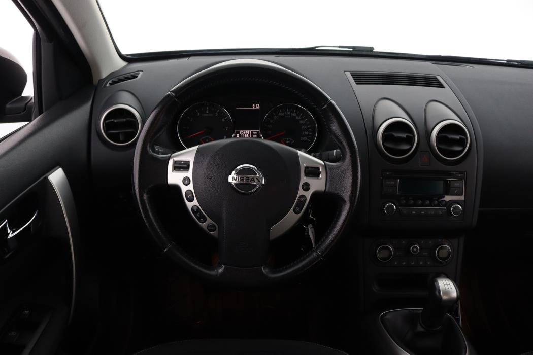 NISSAN Qashqai 2010