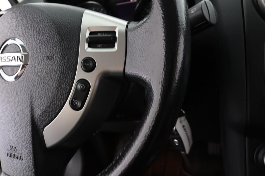 NISSAN Qashqai 2010