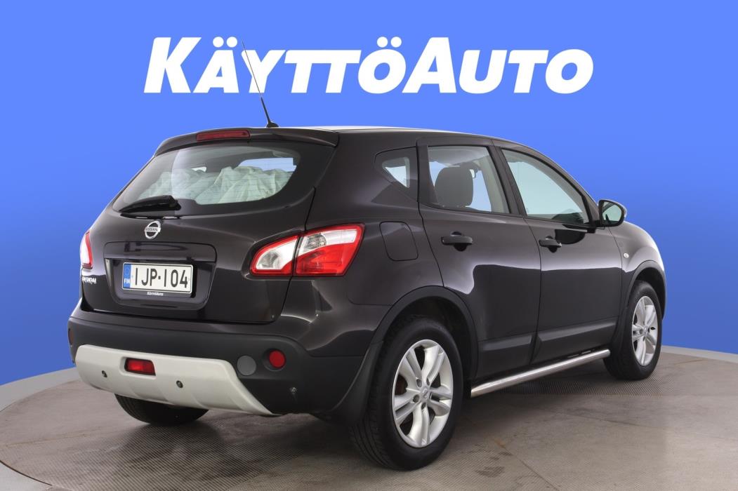 NISSAN Qashqai 2010