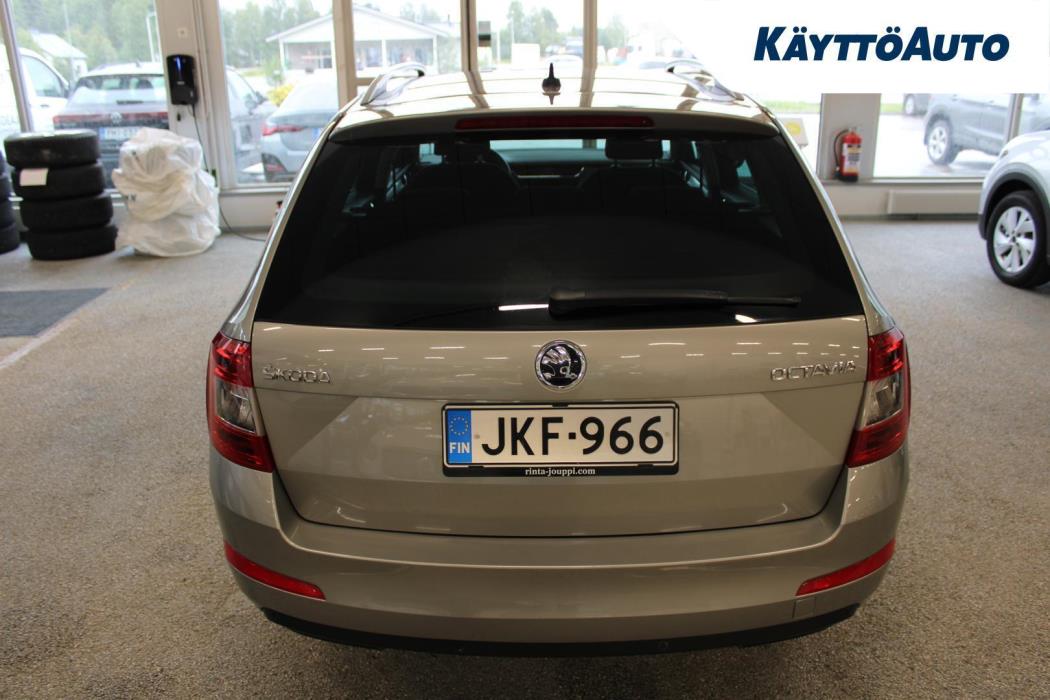 SKODA Octavia 2016
