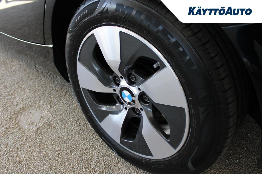 BMW 118 2016
