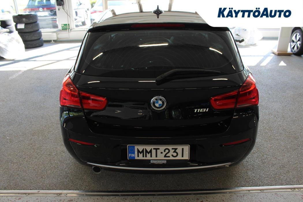 BMW 118 2016