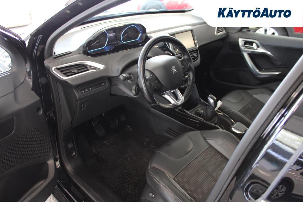 PEUGEOT 2008 2017