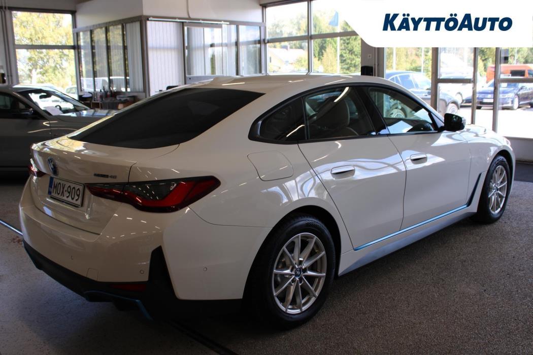 BMW i4 2023