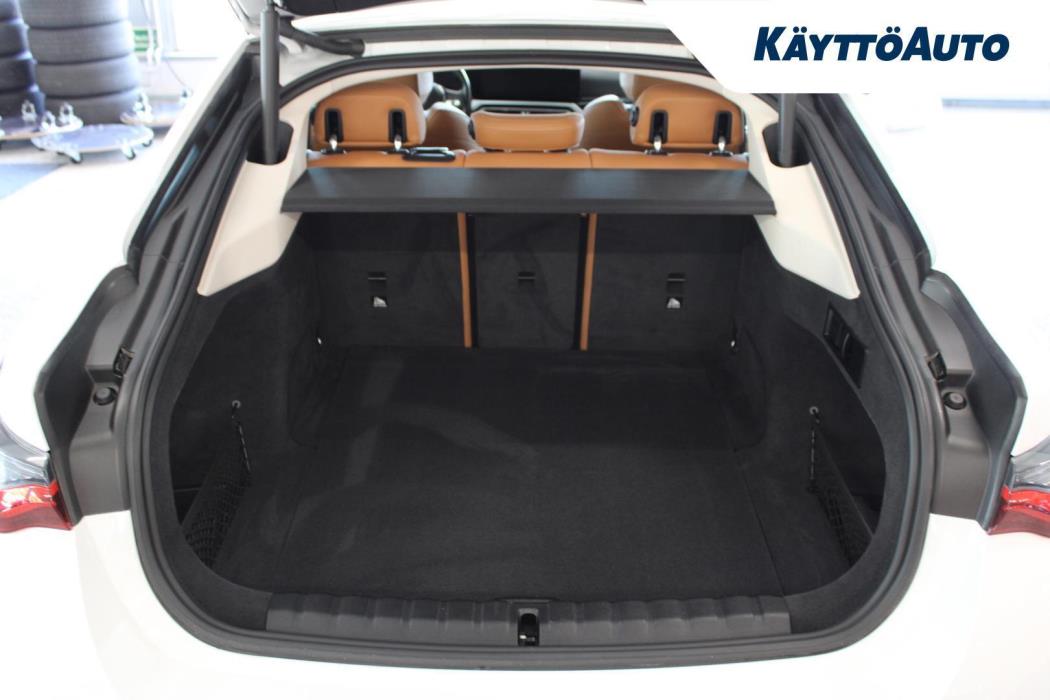 BMW i4 2023
