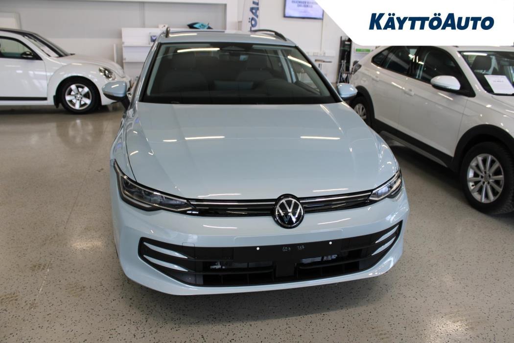 VOLKSWAGEN Golf 2026