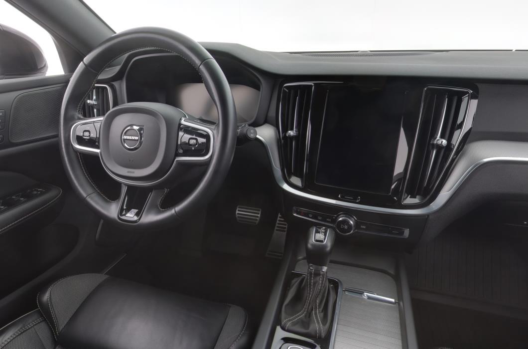 VOLVO V60 2018