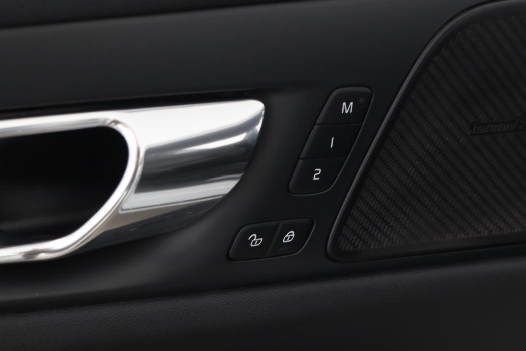 VOLVO V60 2018