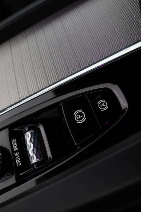 VOLVO V60 2018
