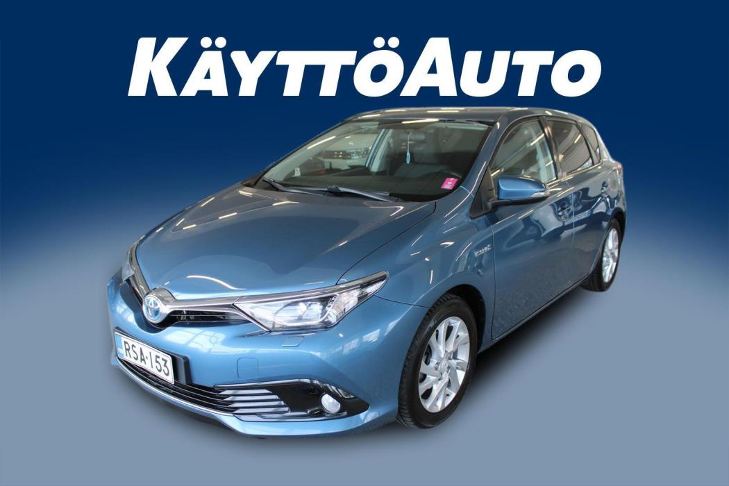 TOYOTA Auris 2015