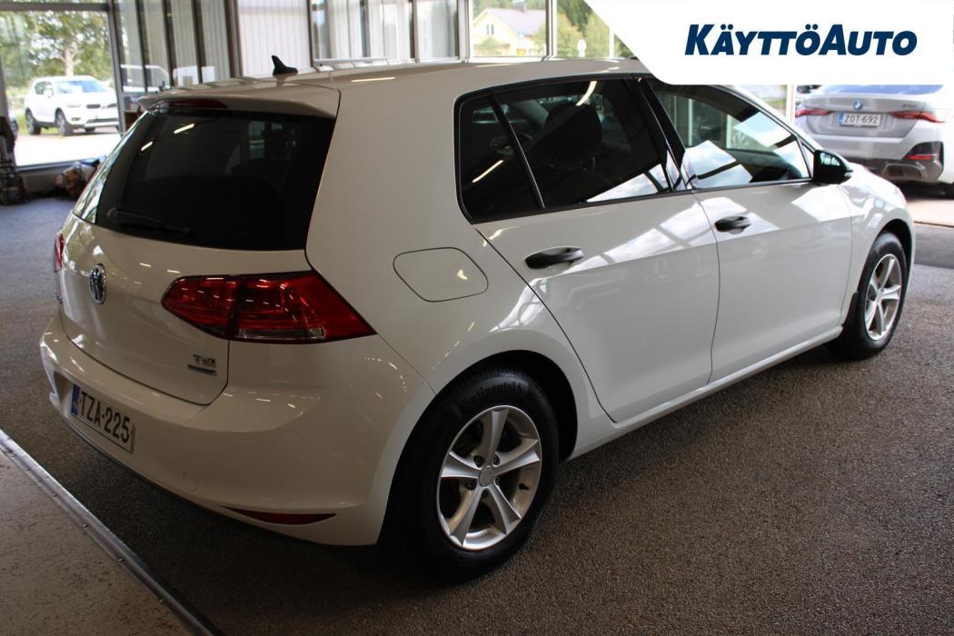 VOLKSWAGEN Golf 2013