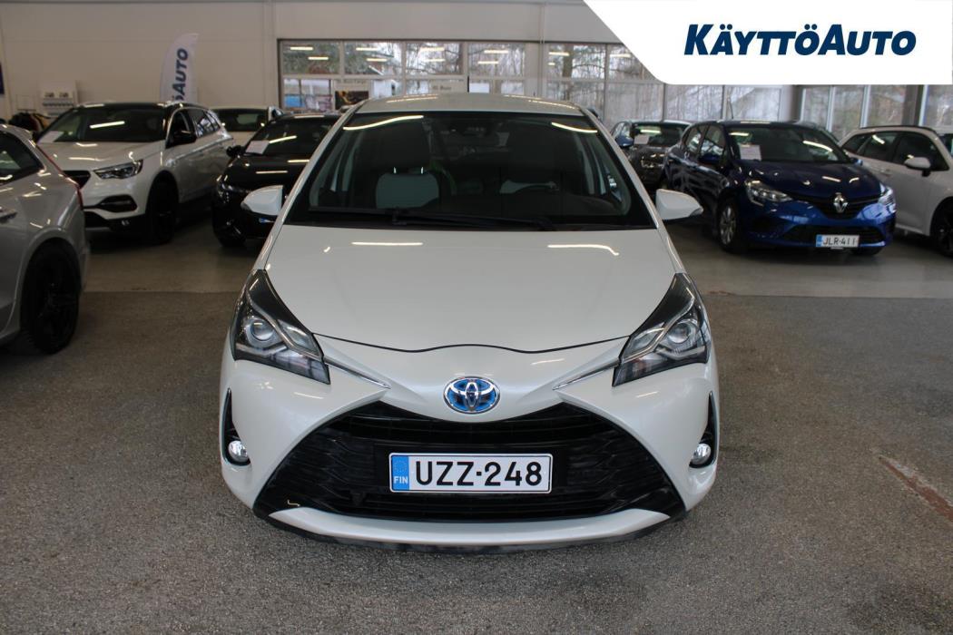 TOYOTA Yaris 2019