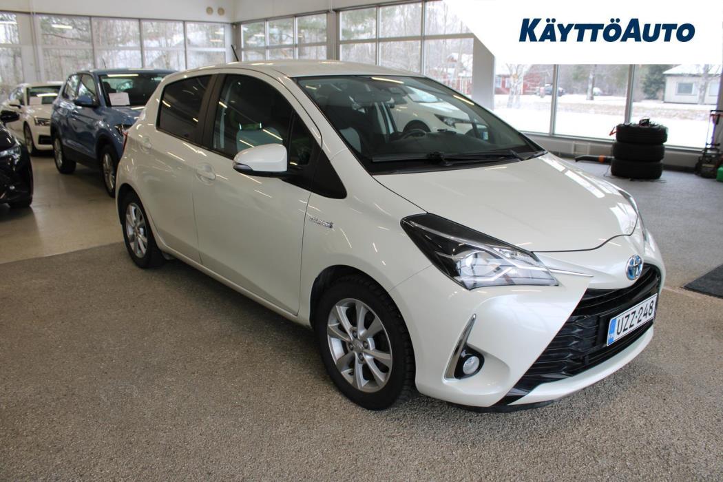 TOYOTA Yaris 2019